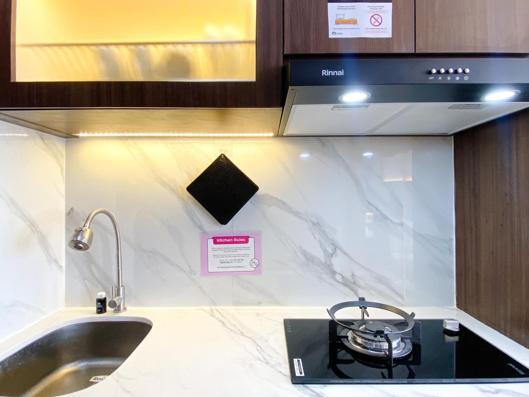 Apartemen Cozy And Warm Transpark Juanda Timur By Travelio Bekasi